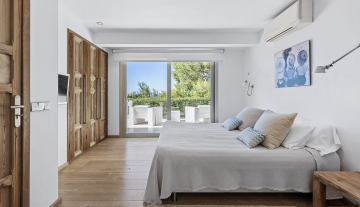 Resa Estates Ivy Cala Tarida Ibiza  luxe woning villa for rent te huur house bedroom 10.png